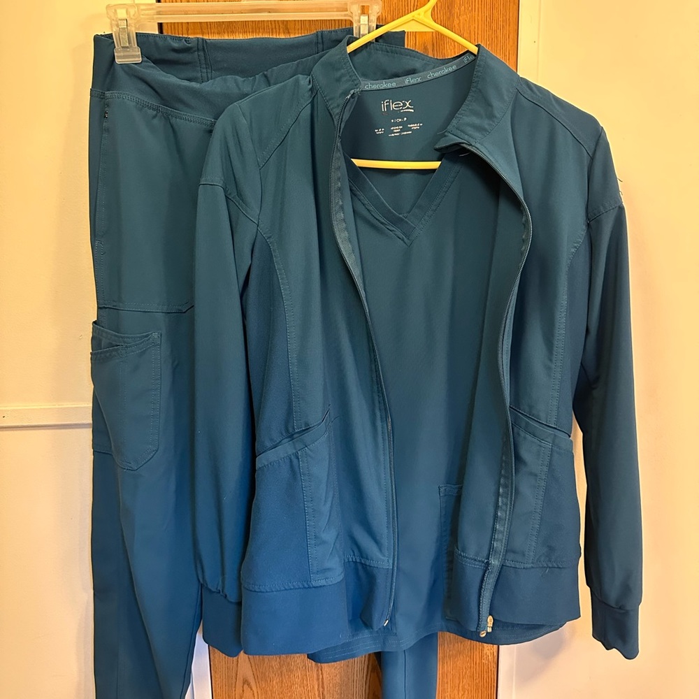 Cherokee Iflex Scrubs
